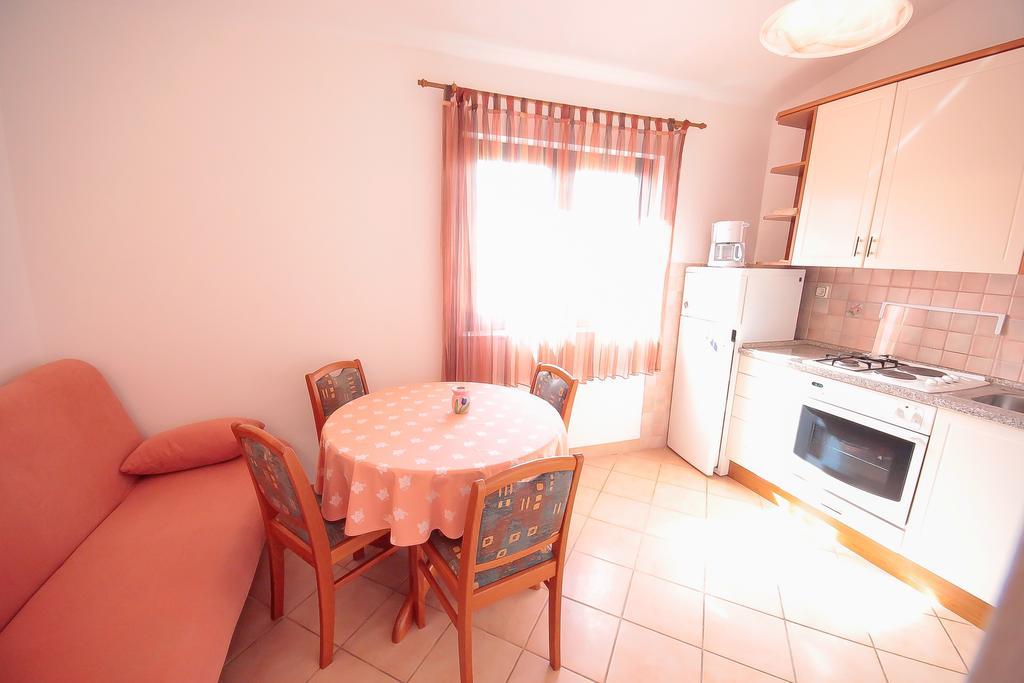 Apartments Skelin Vodice Szoba fotó
